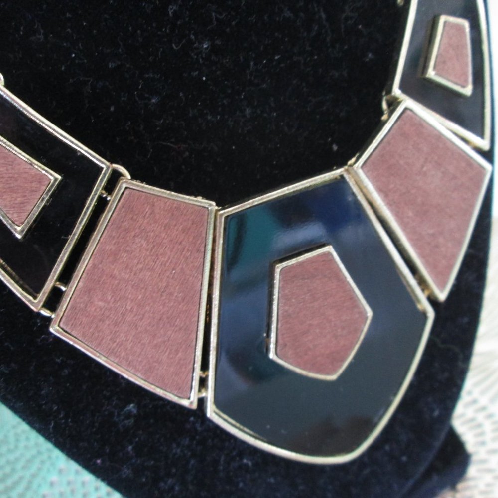 Necklce. - Picture 7 of 10